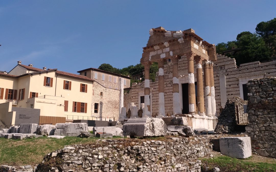 CAPITOLIUM – TEATRO ROMANO E QUARTA CELLA IN DIALOGO CON LE OPERE DI MIMMO PALADINO